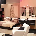 Chateau De Valloubiere Bed & Breakfast