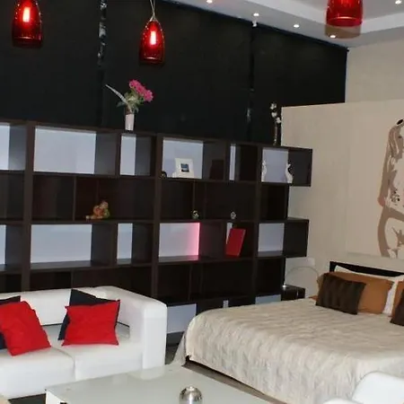 瓦卢贝尔城堡酒店 4* Saint-Jean-de-Fos