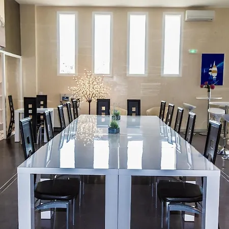 Panzió Chateau De Valloubiere